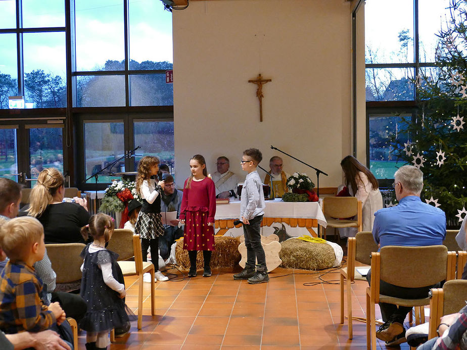 Kinderchristmette mit Krippenspiel (Foto: Karl-Franz Thiede)